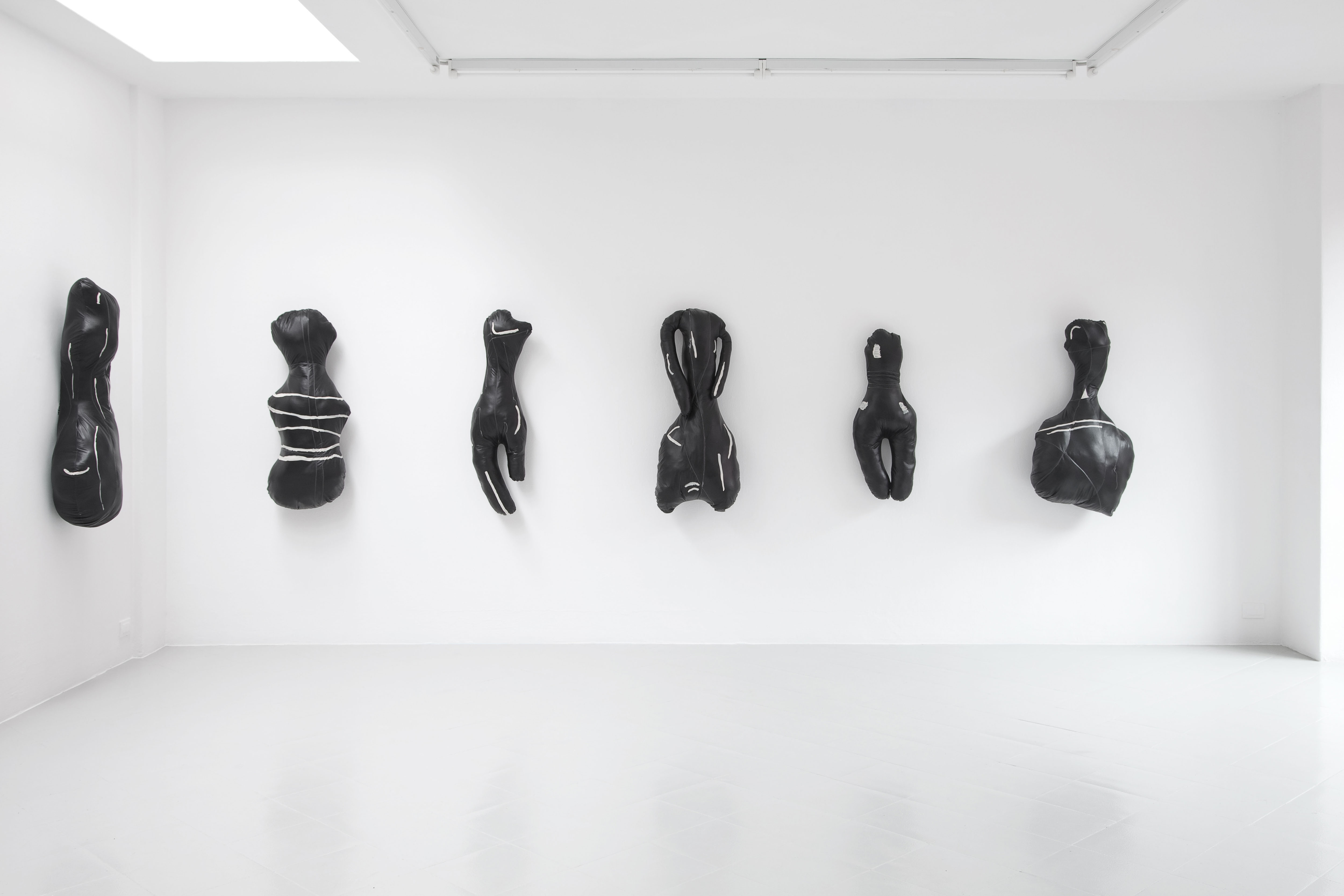 5 - Isabel Yellin Tabula Rasa 2017 Installation View Studiolo Milan - Photo Filippo Armellin copia