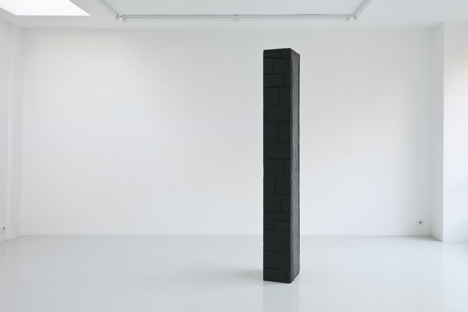 e_-_Francesco_Joao_Scavarda_Studiolo_8_2013_Spazio_Cabinet_Milan_-_Courtesy_Spazio_Cabinet_Milan_-_Photo_Filippo_Armellin_copia